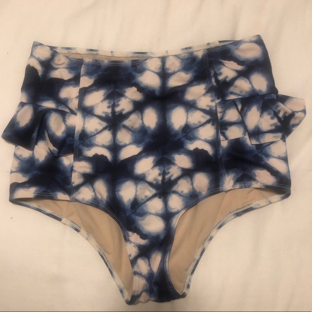 Kortni Jeane Side Ruffle Bottoms